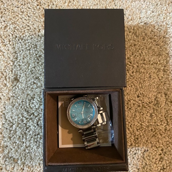 Michael Kors Womens Watch MK6373 - Picture 5 of 5